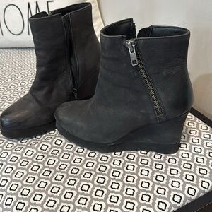 Callisto Wedge Bootie